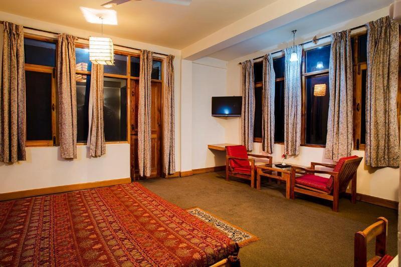 Hotel Manali Continental Ngoại thất bức ảnh