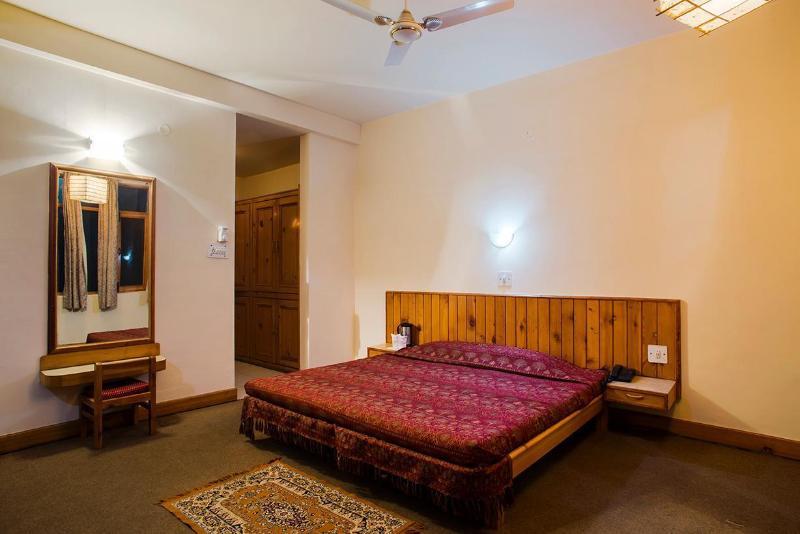 Hotel Manali Continental Ngoại thất bức ảnh